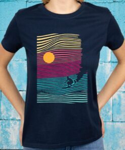 Surfing Waves Surfer Beach Ocean Retro Sports Lovers T-Shirts