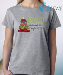 Crocin around the Christmas tree T-Shirt