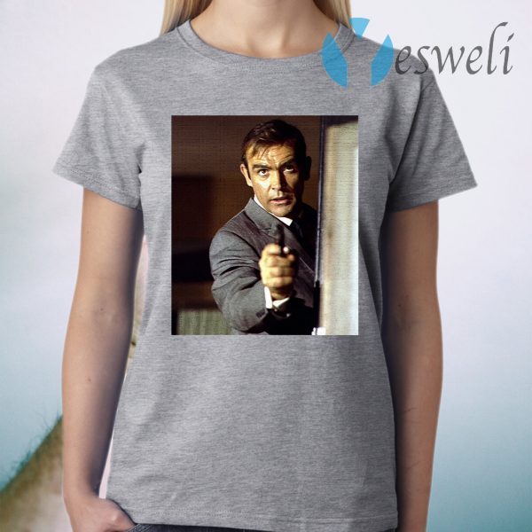 Tributes pour in for the late Sir Sean Connery T-Shirt