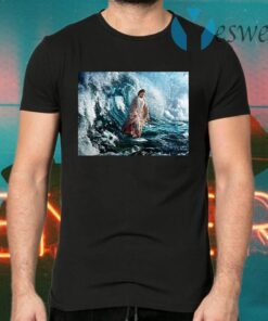 Jesus God He walks on water T-Shirts