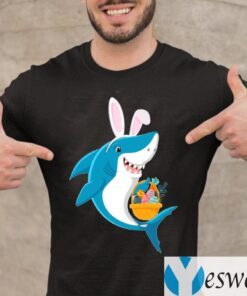 Bunny Shark Doo Doo Doo Easter Egg T-Shirt