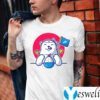 Cute polar bear eating ice cream T-Shirt