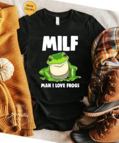 Funny Man I Love Frogs Tee Shirts Frog Love T-Shirt