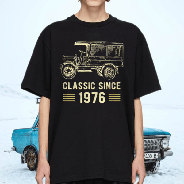 Mens Classic 1976 Vintage Car Truck 46 Year Old Birthday Shirt