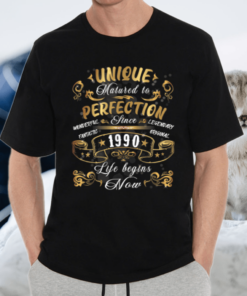 Unique 1990 Birthday meme Mother and Father born in 1990th Shirt