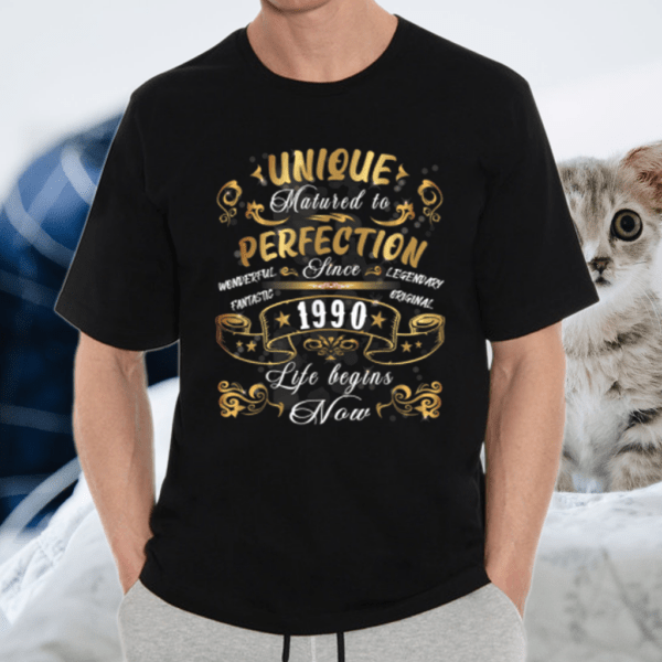 Unique 1990 Birthday meme Mother and Father born in 1990th Shirt