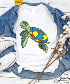 Cute Puzzle Sea Turtle Autism Awareness Month Design T-Shirt