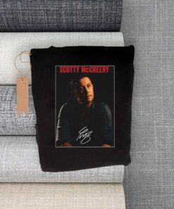Signature Art Scotty Mccreery shirts