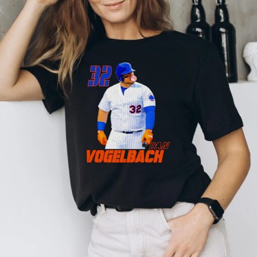 Daniel Vogelbach 32 New York Mets blowing gum shirt