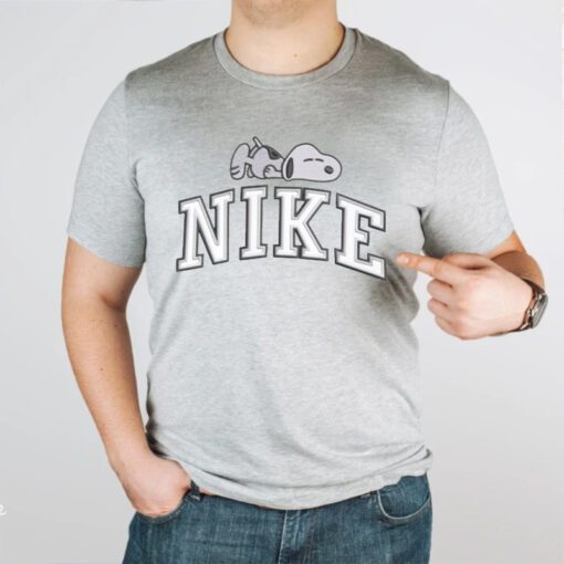 Snoopy Nike Embroidery tshirts
