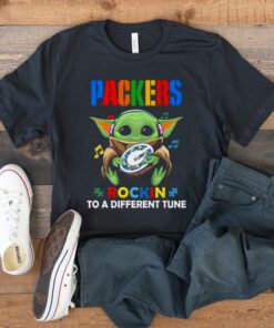 Baby Yoda Hug Green Bay Packers Autism Rockin To A Different Tune t shirt