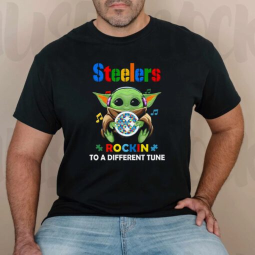 Baby Yoda Hug Pittsburgh Steelers Autism Rockin To A Different Tune t shirt