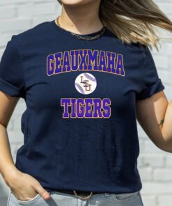 Jimmy Burrow wearing Geauxmaha Tigers t shirt
