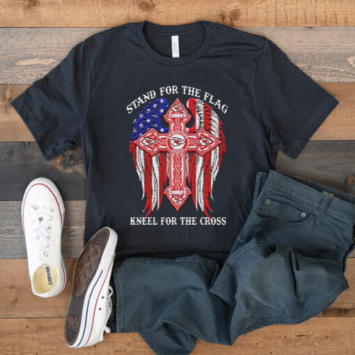 Kansas City Chiefs Stand For The Flag Kneel For The Cross t shirt