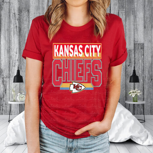 Taylor Swift Kansas City Chiefs Vs Los Angeles Chargers Arrowhead Stadium Sweatshirt T-Shirtt