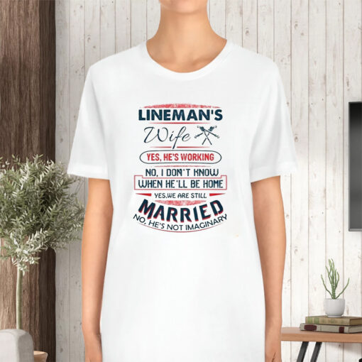 Awesome Lineman’s Wife T-Shirt