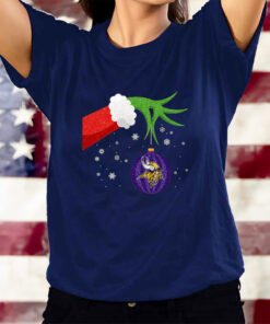 The Grinch Christmas Ornament Minnesota Vikings T-Shirtt