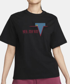 Yes Ma’am Star Trek Voyager T-Shirt3