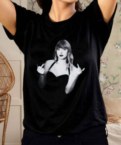 Taylor Swift Middle Finger T-Shirt3