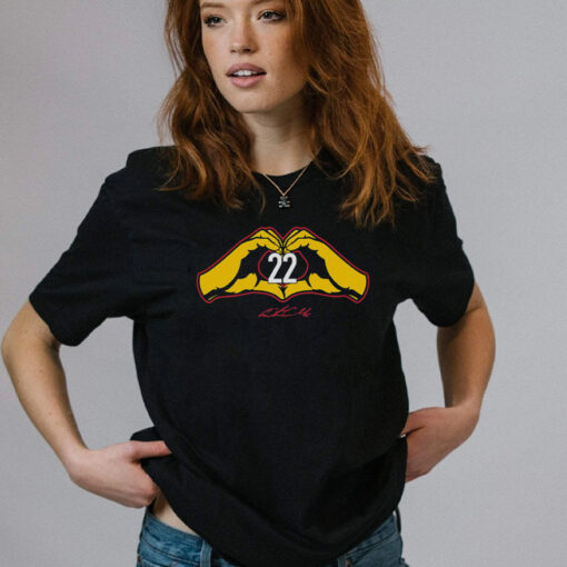 Caitlin Clark Heart 22 T-Shirt2