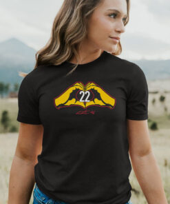 Caitlin Clark Heart 22 T-Shirt3