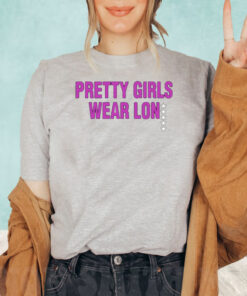 Skyski111 Pretty Girls Wear Lon T-Shirt5